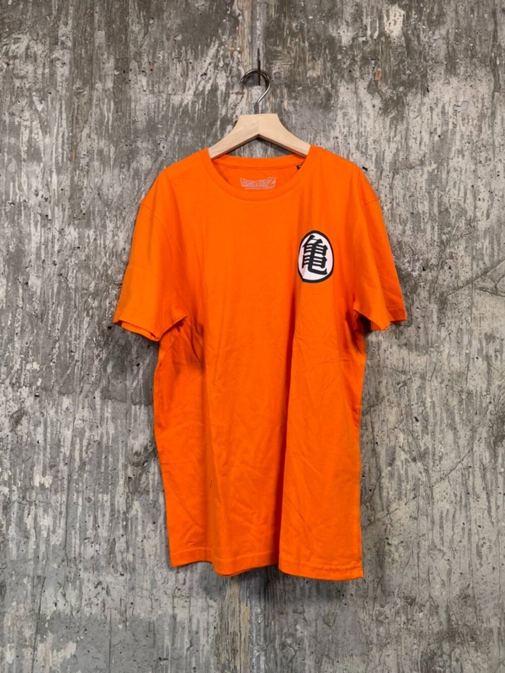REDWOLF Men's Dragon Ball Z Kame Symbol T-Shirt in Orange Size M
